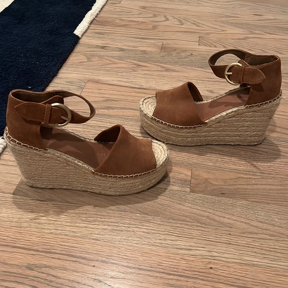 Marc Fisher wedges - Picture 2 of 4